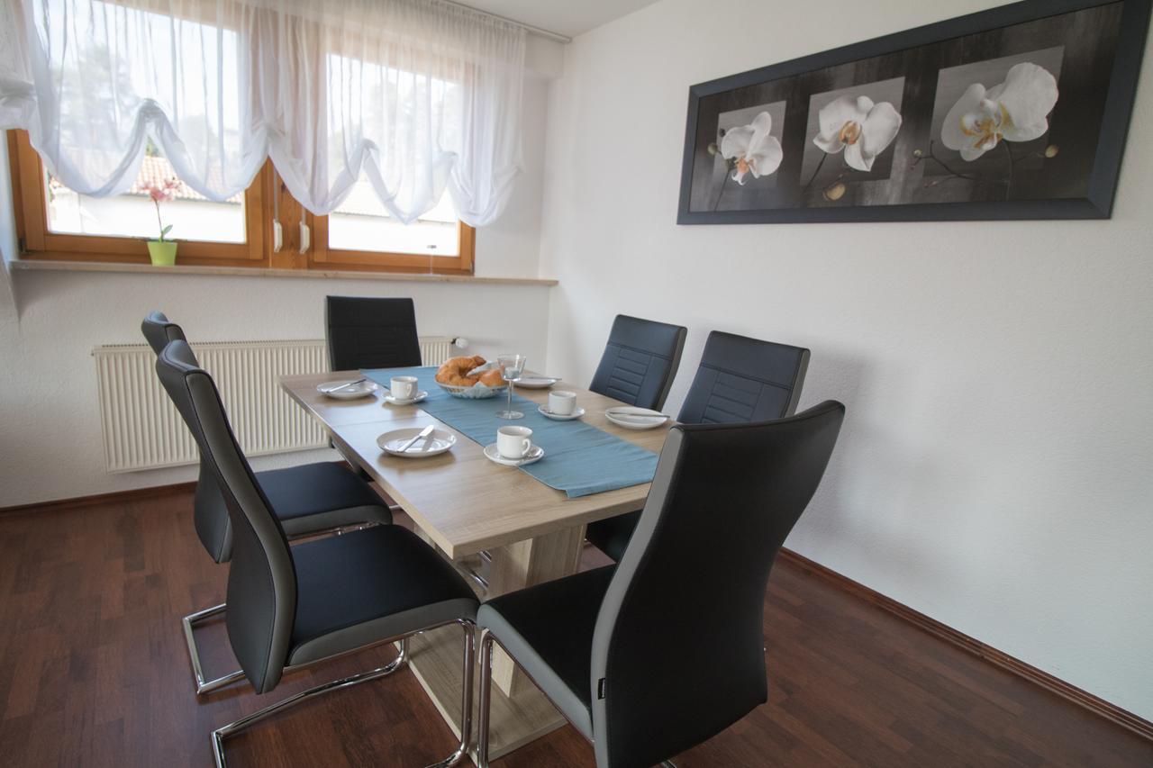 Ferienwohnung Weiher - Naehe Nuernberg / Messe Schwanstetten Exteriör bild