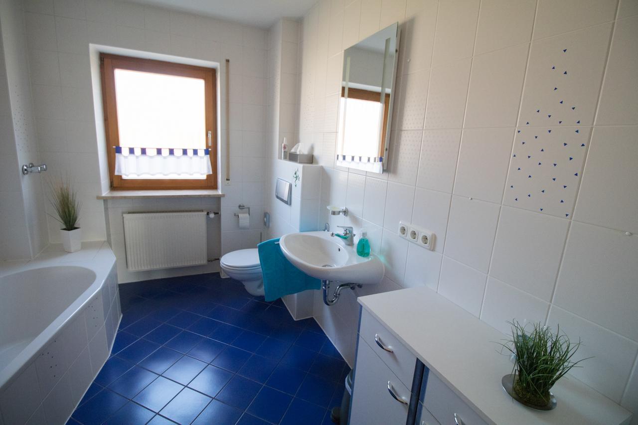 Ferienwohnung Weiher - Naehe Nuernberg / Messe Schwanstetten Exteriör bild