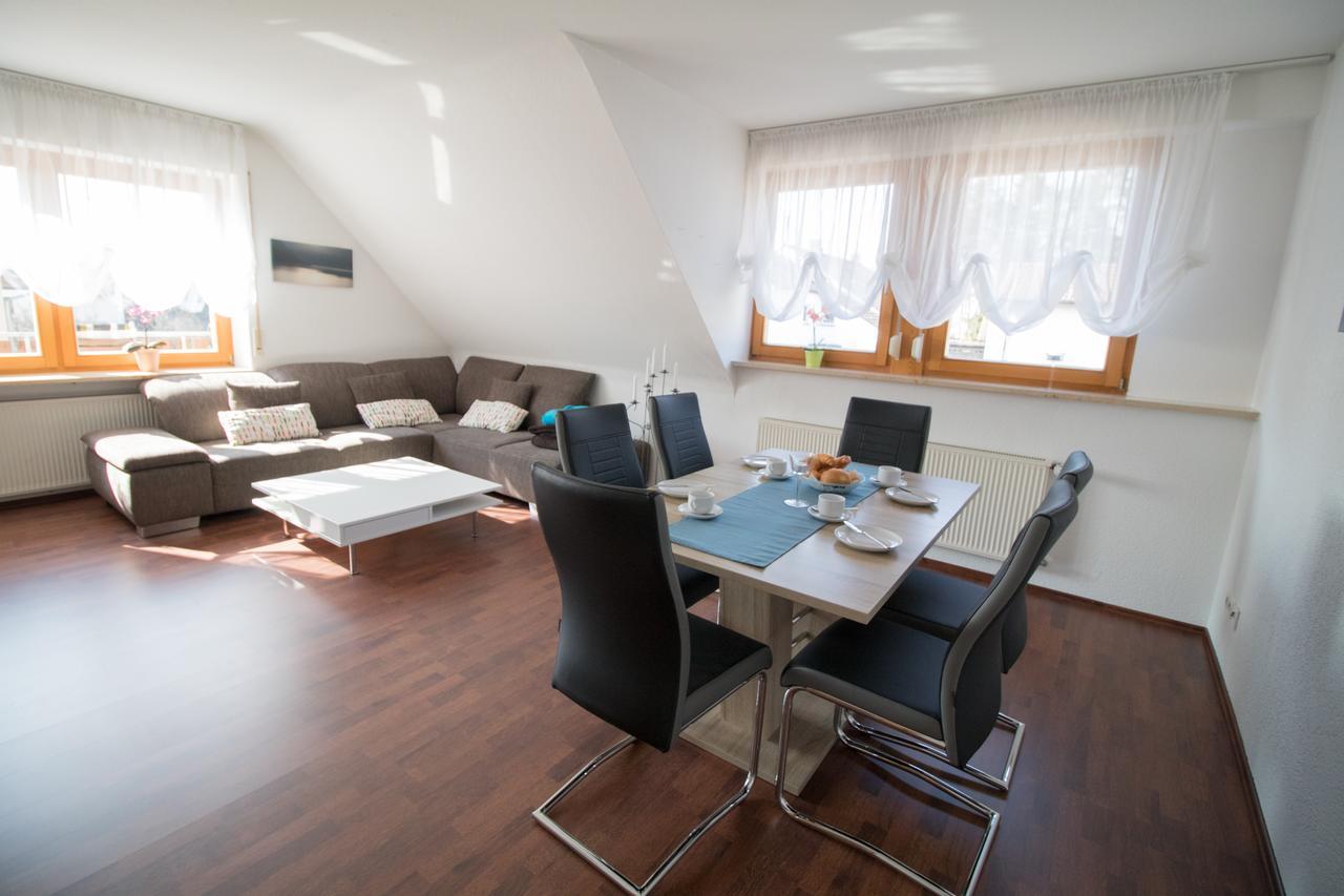 Ferienwohnung Weiher - Naehe Nuernberg / Messe Schwanstetten Exteriör bild